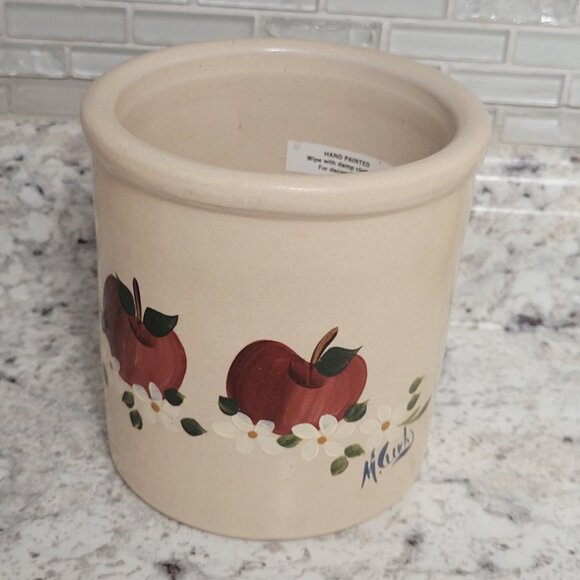 Robinson Ransbottom Hand Painted Apple Design Stoneware Crock Jar 1 Qt - Picture 7 of 9